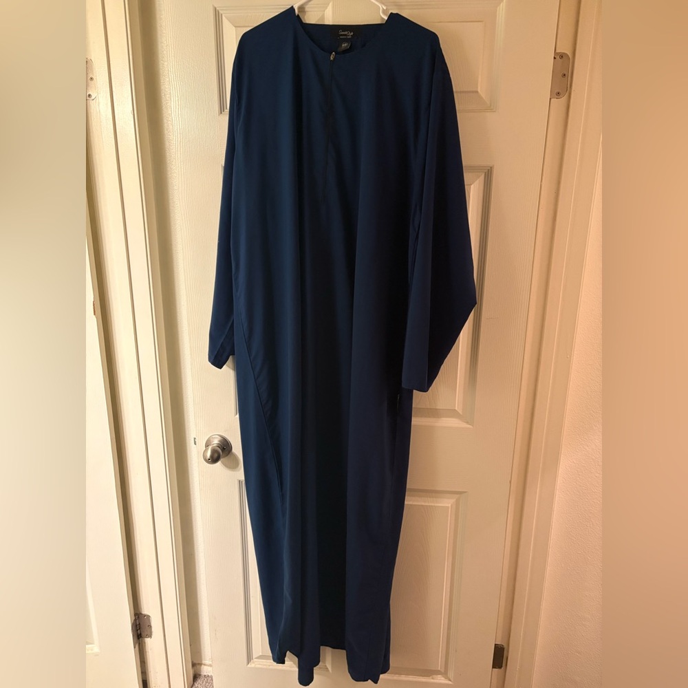 Sunnah Abaya in Navy